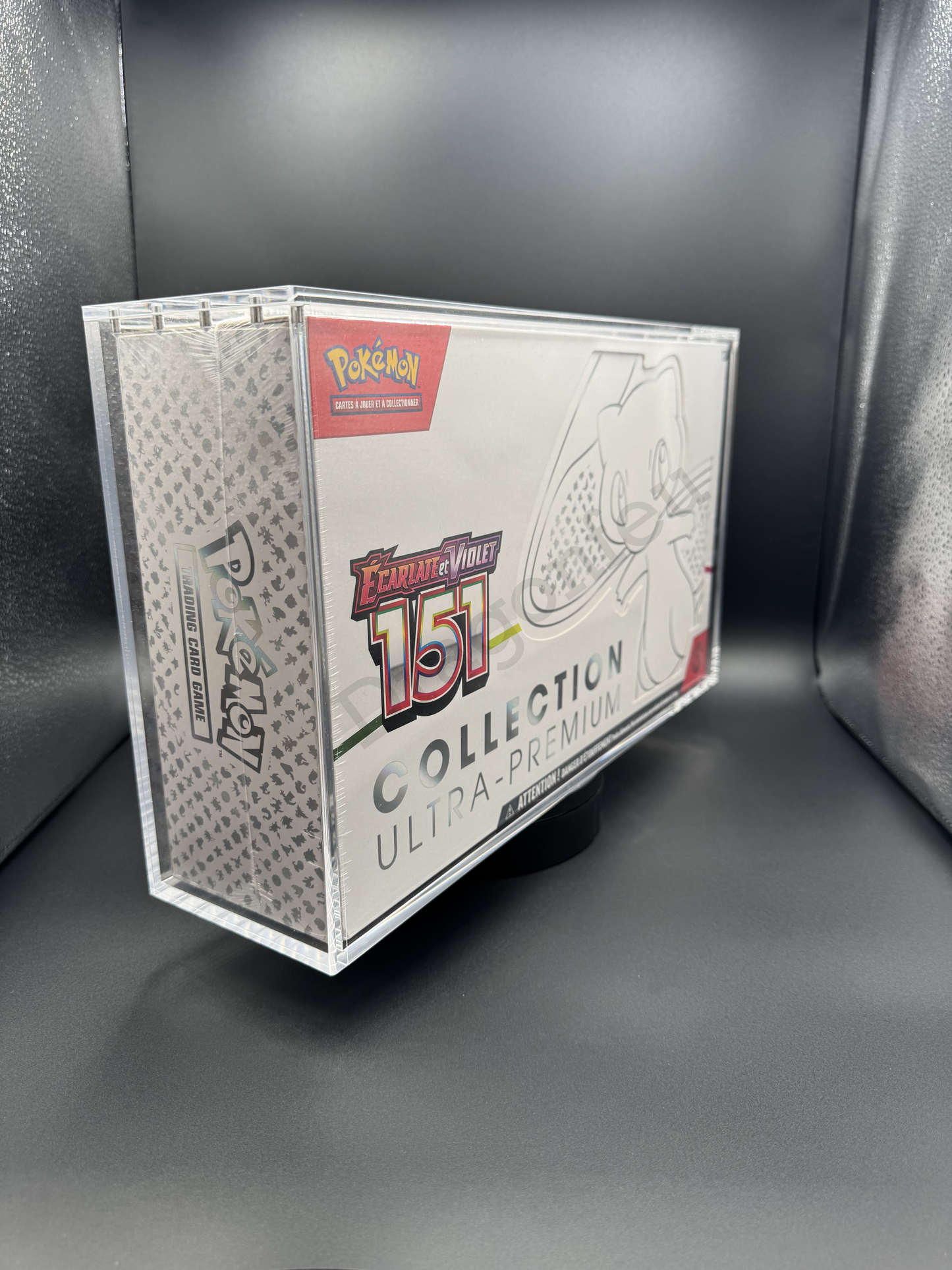 Protection Ultra Premium Mew 151 Pokémon - Boîte Acrylique Draco Shield